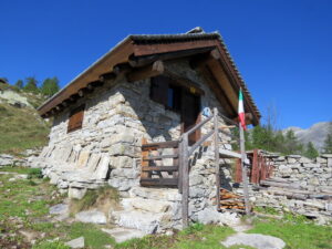 Alpe Schiena dei Bletz-(1981 m)-Valle Anzasca